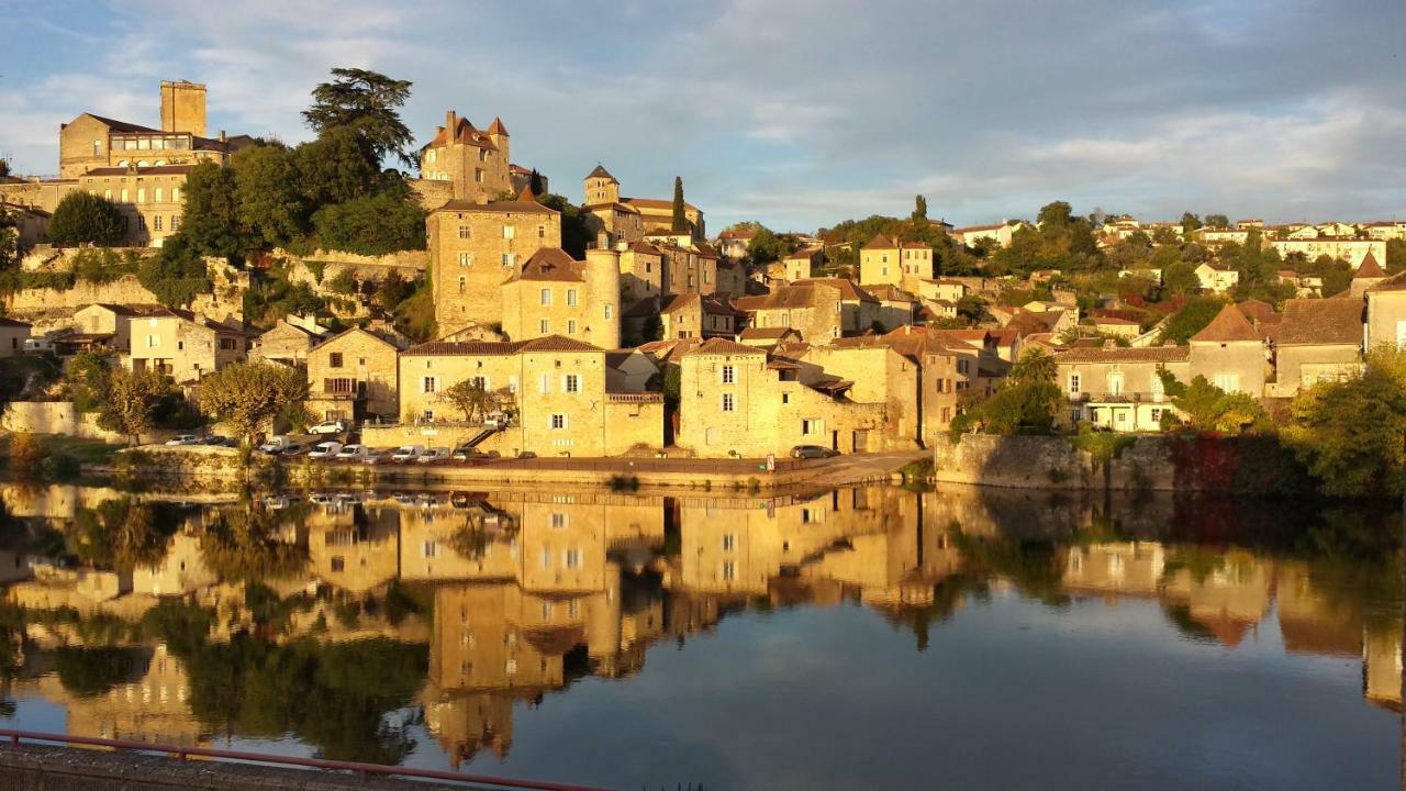 Bed and Breakfast Maison Delmas Puy-l'Eveque Экстерьер фото