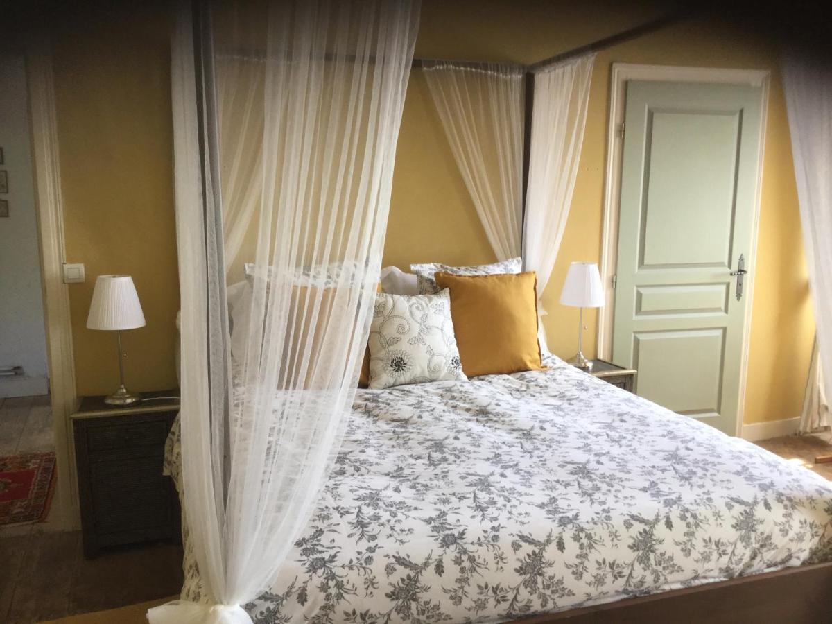 Bed and Breakfast Maison Delmas Puy-l'Eveque Экстерьер фото