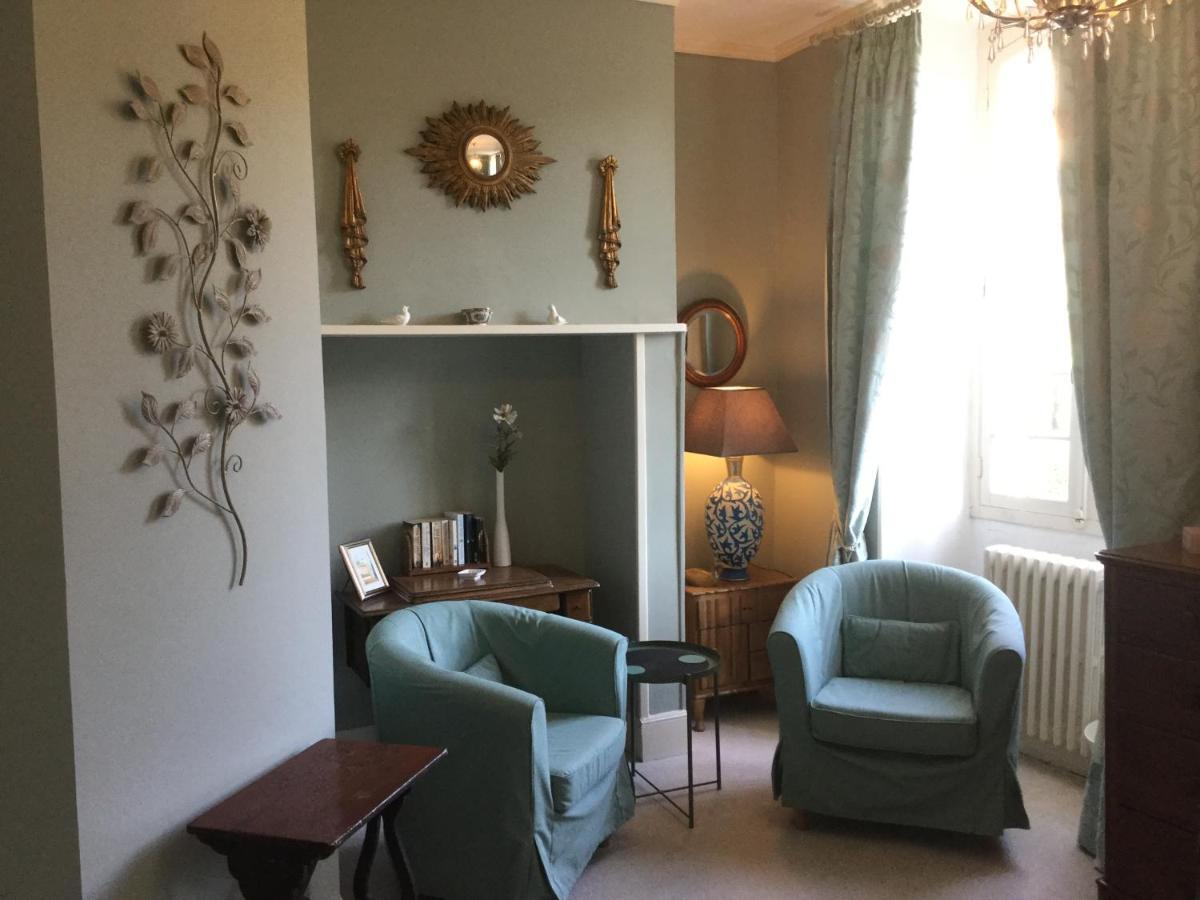 Bed and Breakfast Maison Delmas Puy-l'Eveque Экстерьер фото