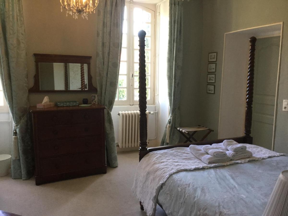 Bed and Breakfast Maison Delmas Puy-l'Eveque Экстерьер фото